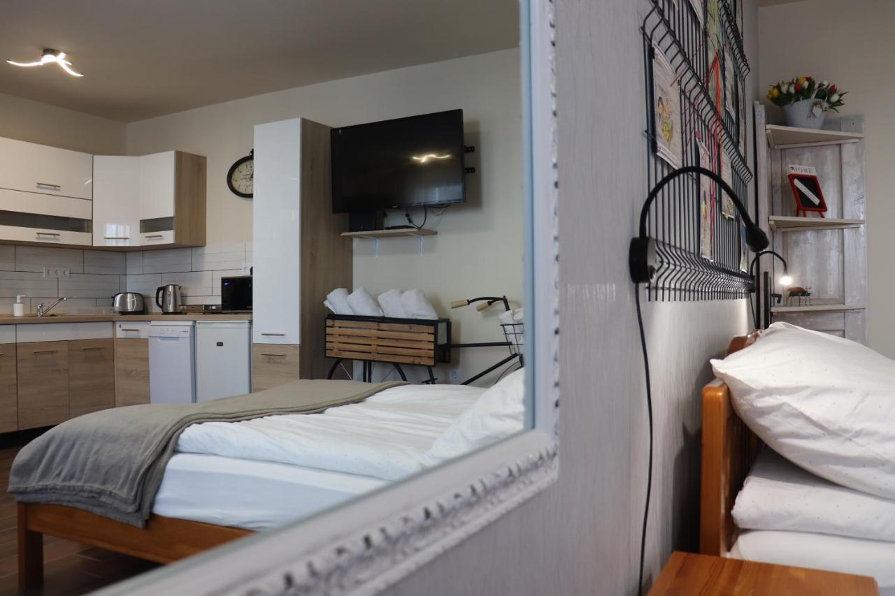 Bee You Apartman Hajduszoboszlo Exterior photo
