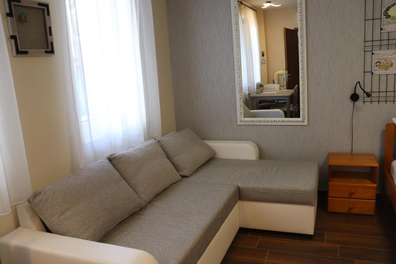 Bee You Apartman Hajduszoboszlo Exterior photo